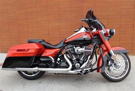 2014 Harley Davidson® Flhrse5 Cvo™ Road King® Tribal Orange Galactic