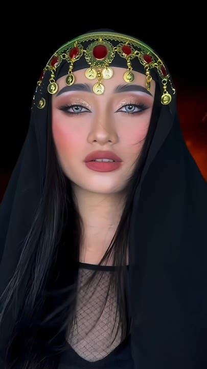 💫 🕌 | 𝘈𝘳𝘢𝘣𝘪𝘢𝘯 𝘔𝘢𝘬𝘦𝘶𝘱 𝘓𝘰𝘰𝘬 | 🕌💫 #arabian #arabianmakeup - YouTube