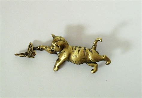 Vintage Jj Jonette Jewelry Antique Gold Pewter Cat Chasing Butterfy