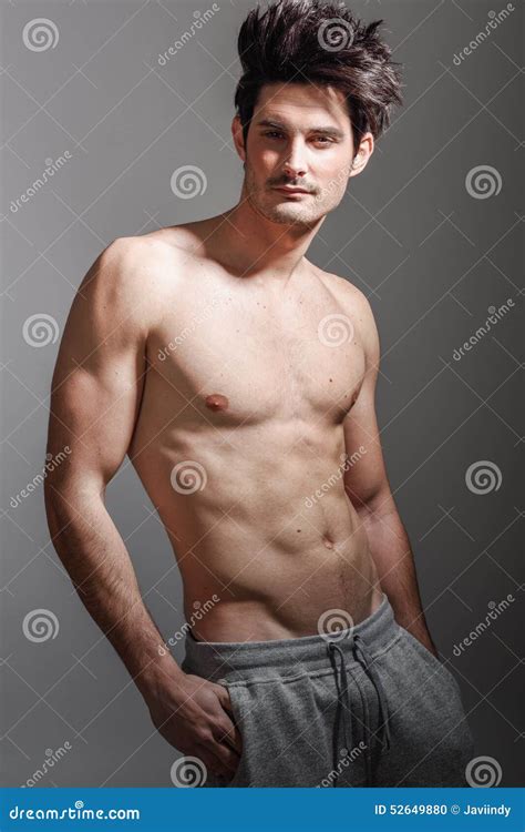 Ente Sexy Mezzo Nudo Dell Uomo Atletico Muscolare Fotografia Stock