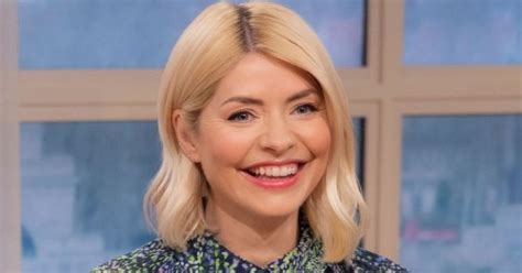 Holly Willoughby In Talks To Join Bbc As They Plot New Shows After