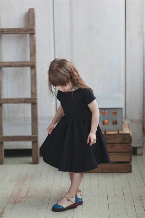 Robe Pour Petite Fille Qui Produit Un Grand Effet En Photos