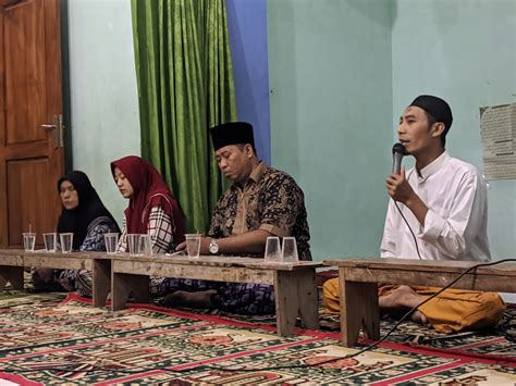 Pondok Pesantren Al Fattah Rejoslamet Gelar Sholawat Bersama Peringati