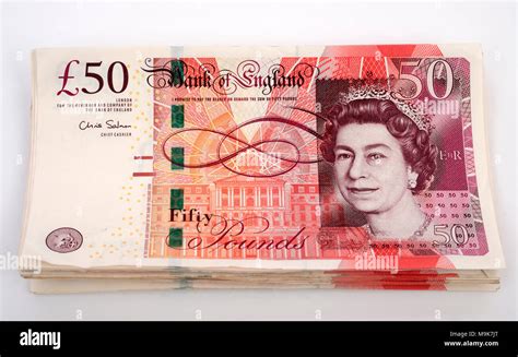 One thousand pounds in Fifty pound notes Stock Photo - Alamy