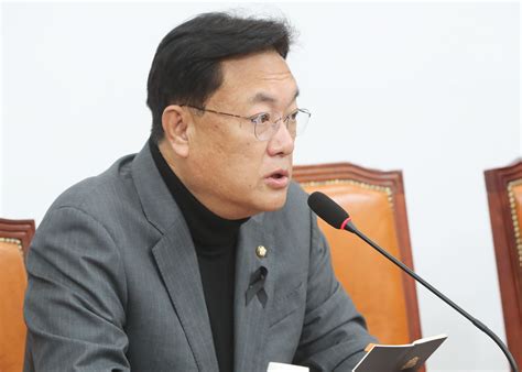 정진석 野에 정권 퇴진운동 전문 정당인가불행한 사건 정쟁화하려는 조짐 네이트 뉴스