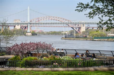 Carl Schurz Park Highlights : NYC Parks