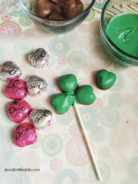 Easy Shamrock Candy Suckers Recipe