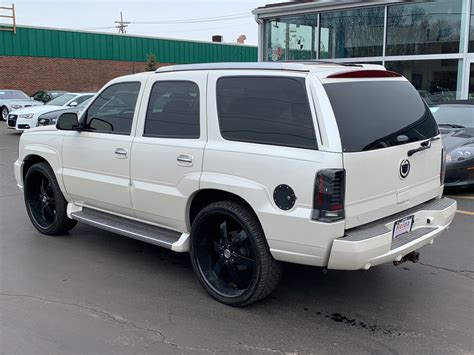 2005 Cadillac Escalade AWD Stock 7592 For Sale Near Brookfield WI