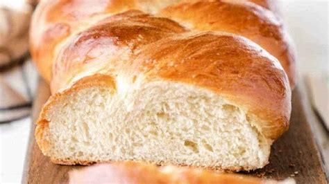 25 Best Easter Bread Recipes