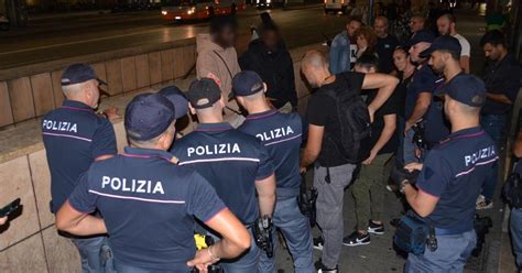 Maxi Controlli Nel Centro Storico Di Genova Contro Lo Spaccio