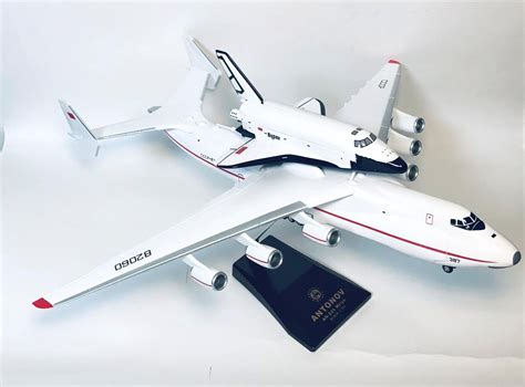 Antonov An 225 Mriya Soviet Livery With Buran Orbiter Collectors Model