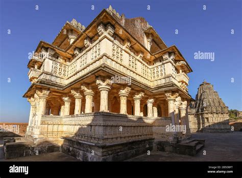 Ancient architecture ruins at Kumbhalgarh Fort at Udaipur Rajasthan ...