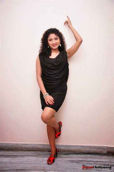 ACTRESS HOT IMAGES Telugu Actress Vishnu Priya Navel And Thigh Images