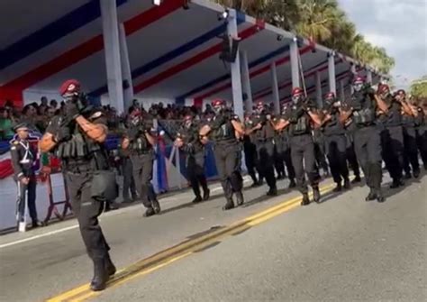 En 180 Aniversario De La Independencia Presidente Abinader Encabeza Desfile Militar