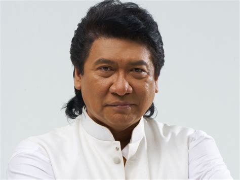 roy   move  accident  home