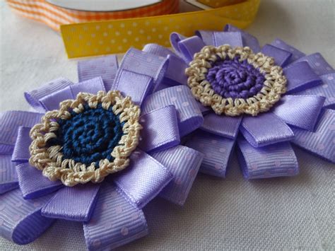 Little Treasures: Ribbon flowers