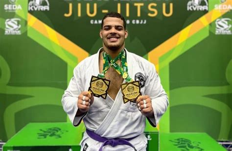 Brasileiro De Jiu Jitsu Adrian Roberto Conquista O Ouro Duplo Na