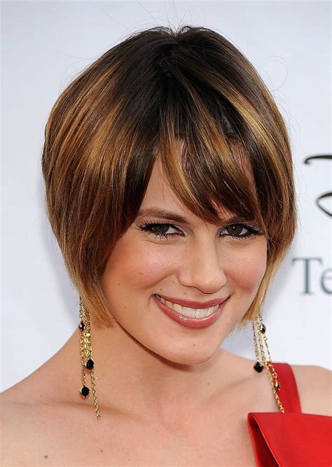 23 Cute Short Hairstyles With Bangs Styles Weekly