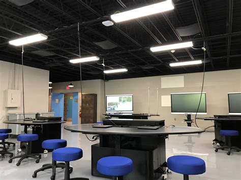 Flexible High School Science Lab Now Complete in Massachusetts | Longo Labs