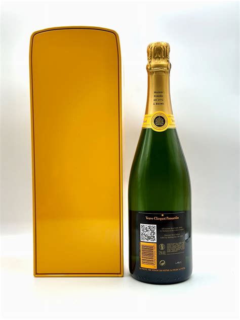 Veuve Clicquot Brut Carte Jaune SMEG Box Asta Vini Rossi Grandi