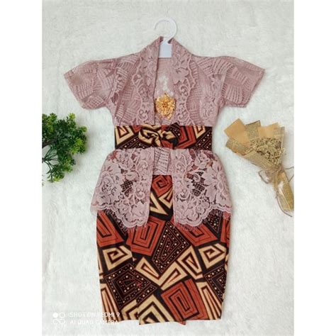 Jual SET KEBAYA BROKAT KAMEN OBI BATIK SET PAKAIAN ADAT BALI ANAK