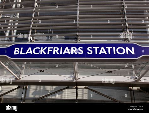 New Blackfriars Rail And Tube Station London Stock Photo Alamy