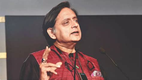 Relief To Shashi Tharoor Sc Stays Defamation Case Over Scorpion On Shivling Remark Times Now