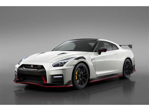 2020 Nissan GT-R Pictures: | U.S. News