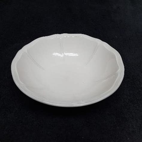 Wedgwood Of Etruria And Barlaston Queens Shape Plain Pattern Dinnerware