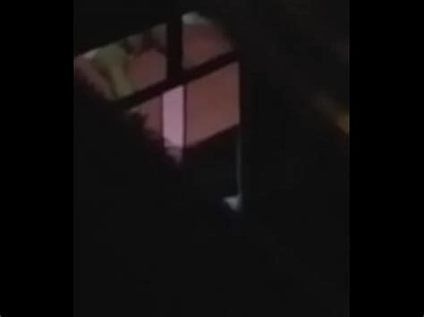 Mi Vecina Abriendo Las Piernas XVIDEOS