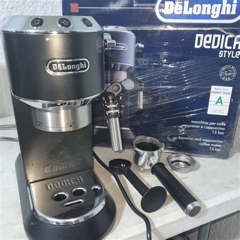 Delonghi Dedica espresso machine, TV & Home Appliances, Kitchen ...