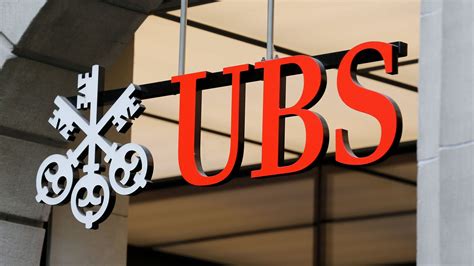 Nach Bernahme Ubs Plant Angeblich Massive Stellenstreichungen Bei