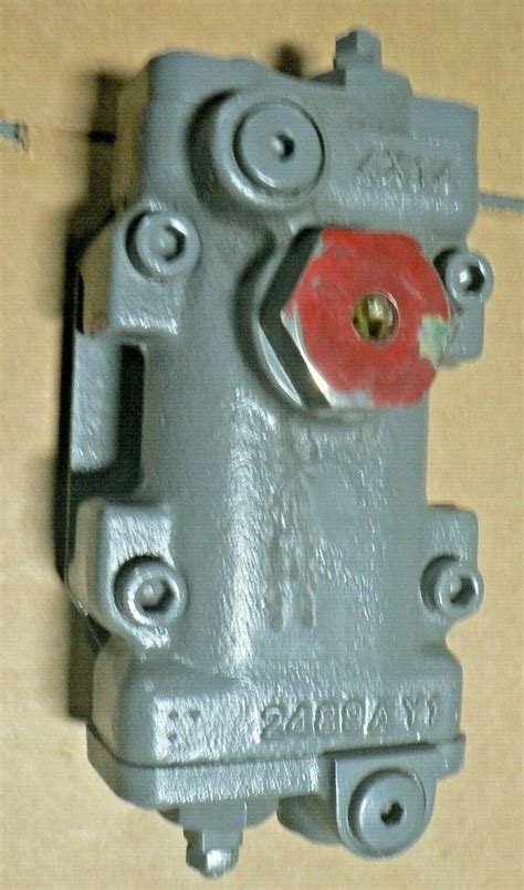 John Deere At217898 Hydraulic Valve Excavator Type 1 Hyexmodel 230