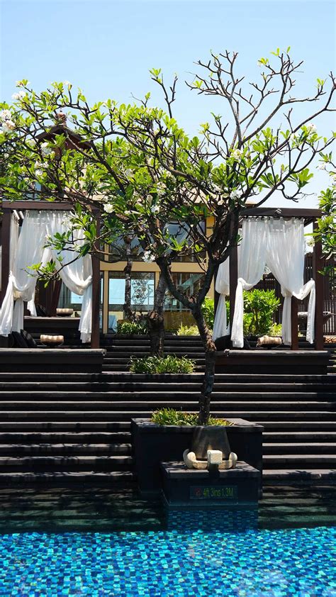 Hotel Review: St. Regis Bali - The Ultimate Exotic Luxury Beach Resort ...