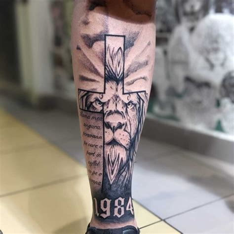 Tatuaje Barbati Gasiti Multe Modele De Tatuaje Pentru Barbati