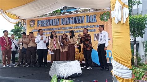 Gubernur Kepri Resmikan Penggunaan Bangunan Dak Sman Batam Lihat Kepri