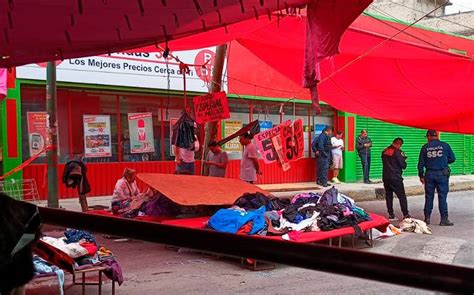 Pánico Balacera en tianguis deja dos muertos Formato Siete