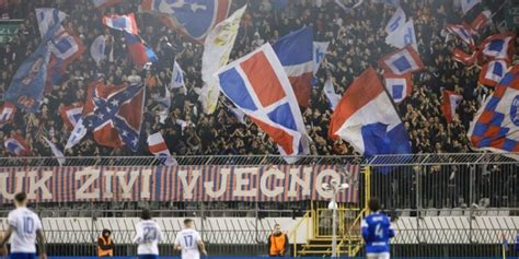 Hajduk U Petak Igra Protiv Istre Dalmatinski Nogomet