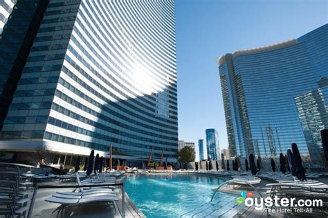 Vdara Hotel & Spa at ARIA Las Vegas Review: What To REALLY Expect If You Stay