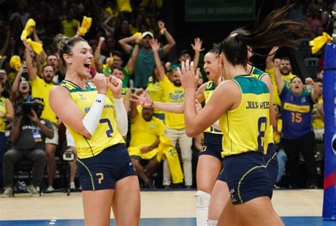 Brasil vence a Holanda por 3 sets a 1 e mantém invencibilidade na Liga