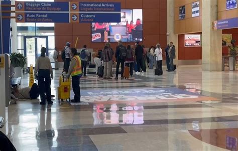 Laredo Anuncia Primer Vuelo Directo A Los Ngeles Noticias En La Frontera