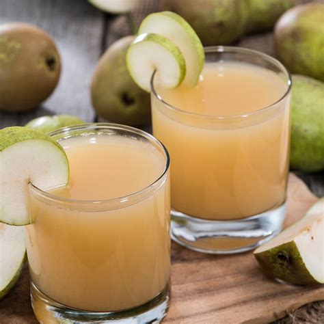 Il Succo Alla Pera Per La Merenda Dei Bimbi Lo Facciamo In Casa La