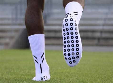 Why Do Footballers Wear Grip Socks Soka54