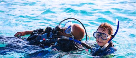 PADI Rescue Diver course - Ocean Enterprises