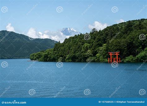 Hakone Shrine with Mt.Fuji at Lake Ashi Stock Image - Image of ashi ...