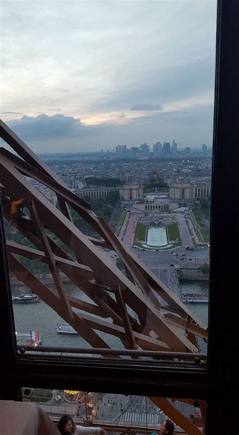 View from the Jules Verne Restaurant on the Eiffel Tower. | Airplane ...