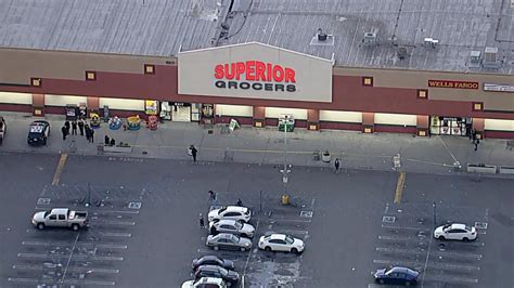 6 People Were Injured In A Shooting Incident Outside A Southern Los Angeles Grocery Store