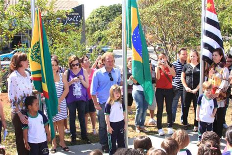 Obras de reforma e ampliação da Emei do Parque das Camélias somaram ...