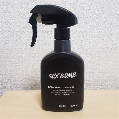 Lush Lush ラッシュ ボディスプレー セクシーダイナマイト 200ml 香水の通販 By Smell Fetish｜ラッシュならラクマ