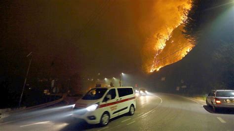 Feuer Verheerende Waldbr Nde Gehen In Portugal Weiter General Anzeiger